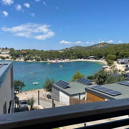 بيت للعطل Sea House دراغ