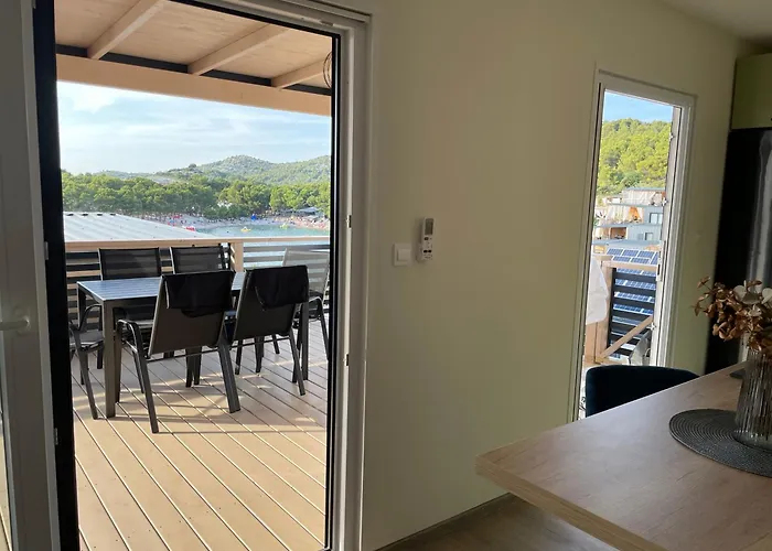 Sea House بيت للعطل *