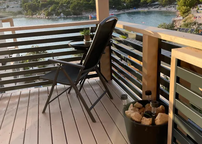 Sea House *