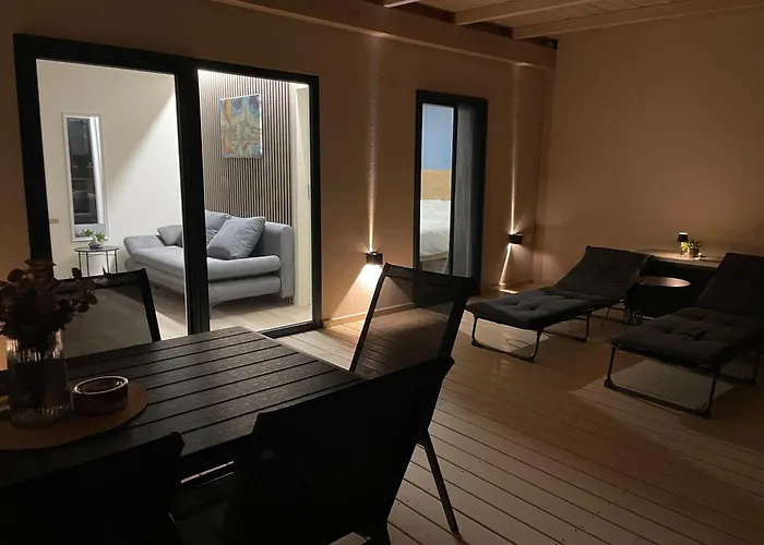 Sea House *